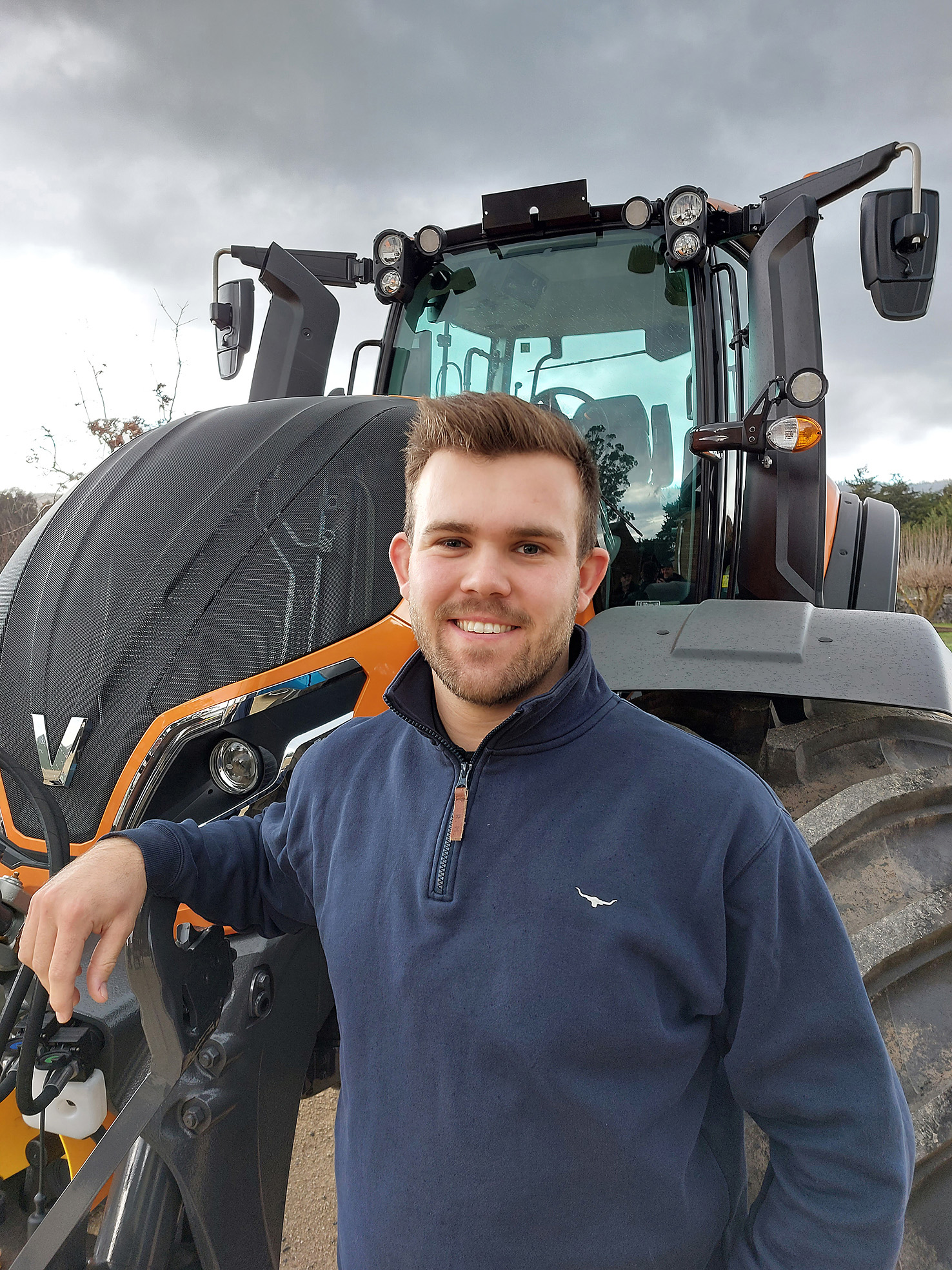 Nick Butcher, vendeur de tracteurs en Tasmanie, apprécie la personnalisation des tracteurs Valtra et du Studio Unlimited. 