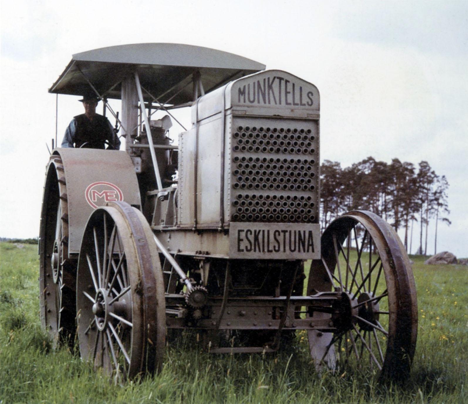 Munktells Eskilstuna 30-40 tractor